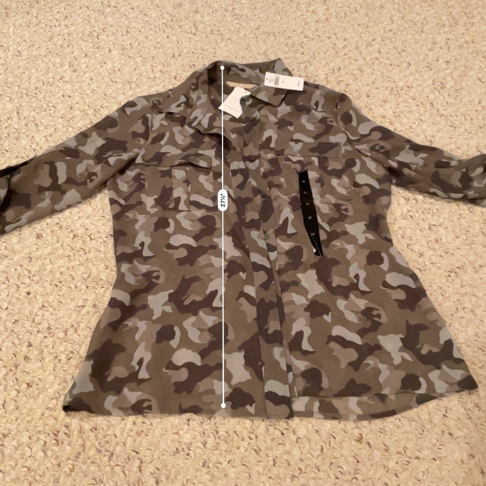 NWT Camouflage Banana Republic Shirt - Medium